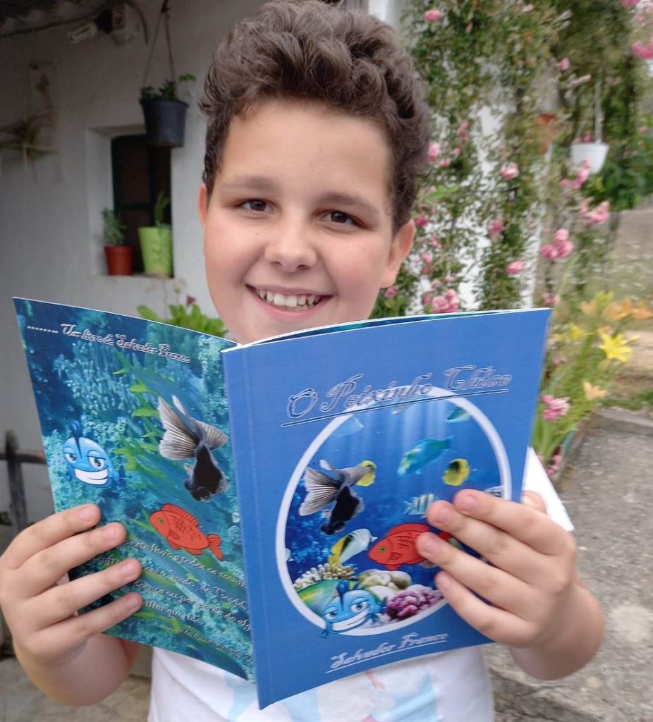 Menino da Linhaceira lança livro solidário salvador 035 1443394404254346432 n