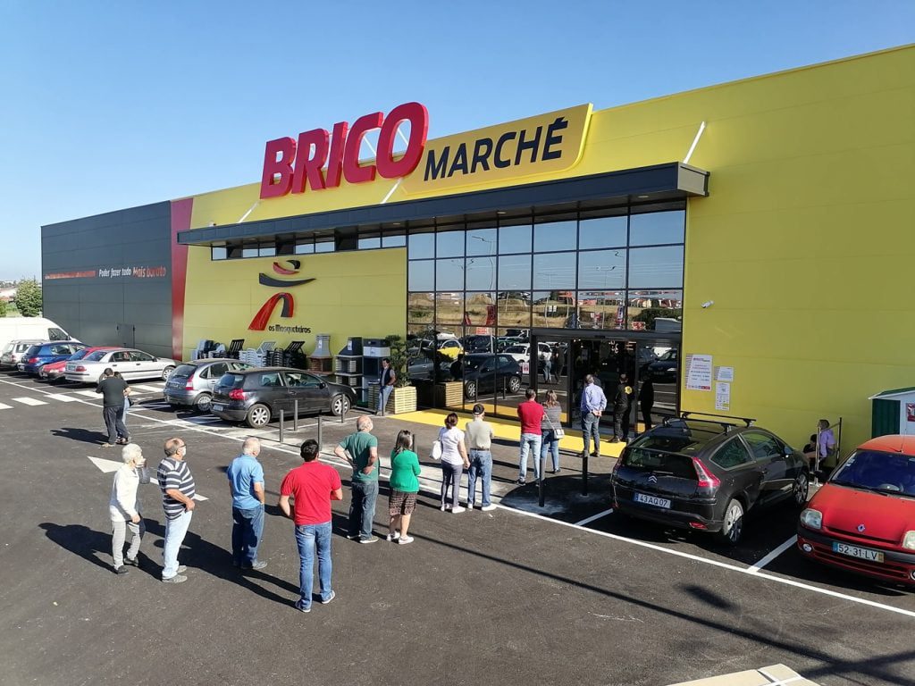 Bricomarché abre em Tomar com filas à porta (c/ vídeo) bricomarche IMG 20210708 085702
