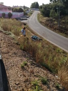 Falta de segurança no novo centro escolar da Linhaceira provoca primeiro acidente acidente linhac 409346 2889780909623891157 n