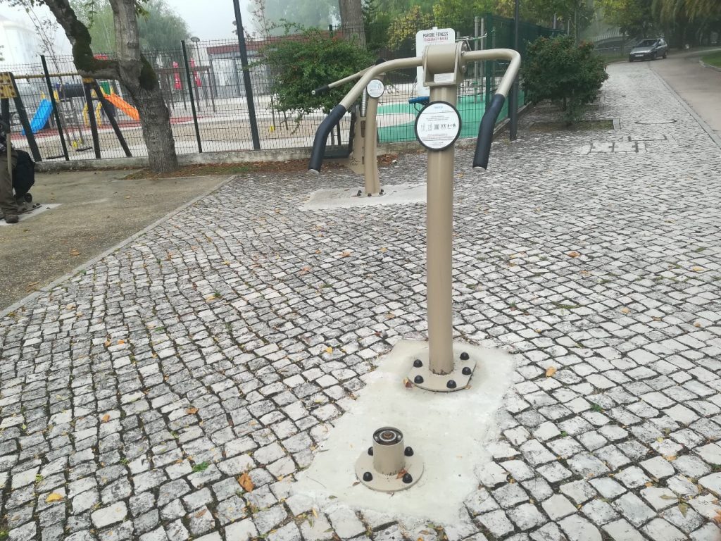 Novo parque de fitness com aparelhos já danificados aparelho fitness IMG 20210926 085505
