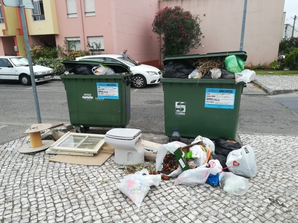 Problemas na recolha de lixo lixo IMG 20210904 085250