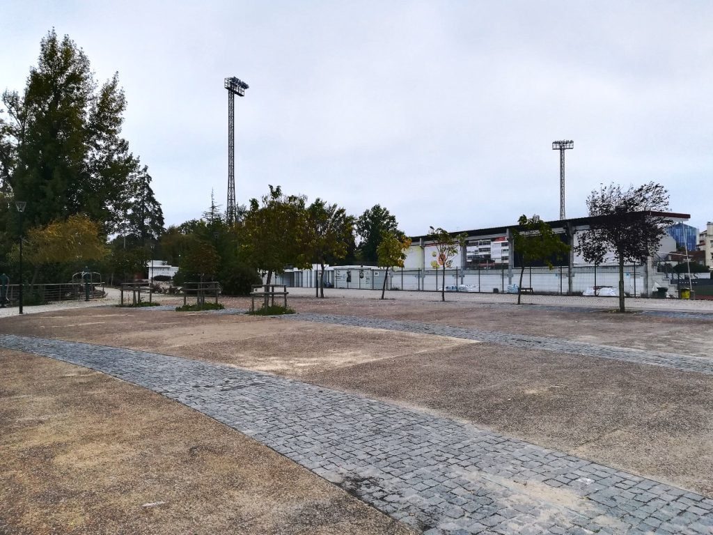 Razia de multas junto ao estádio estacionamento estadio IMG 20211009 083045