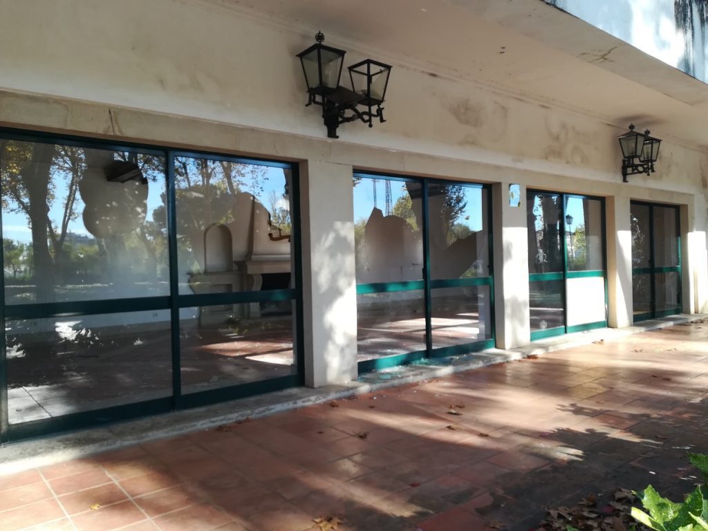 Estalagem de Santa Iria alvo de vandalismo estalagem vandalismo IMG 20211107 095129