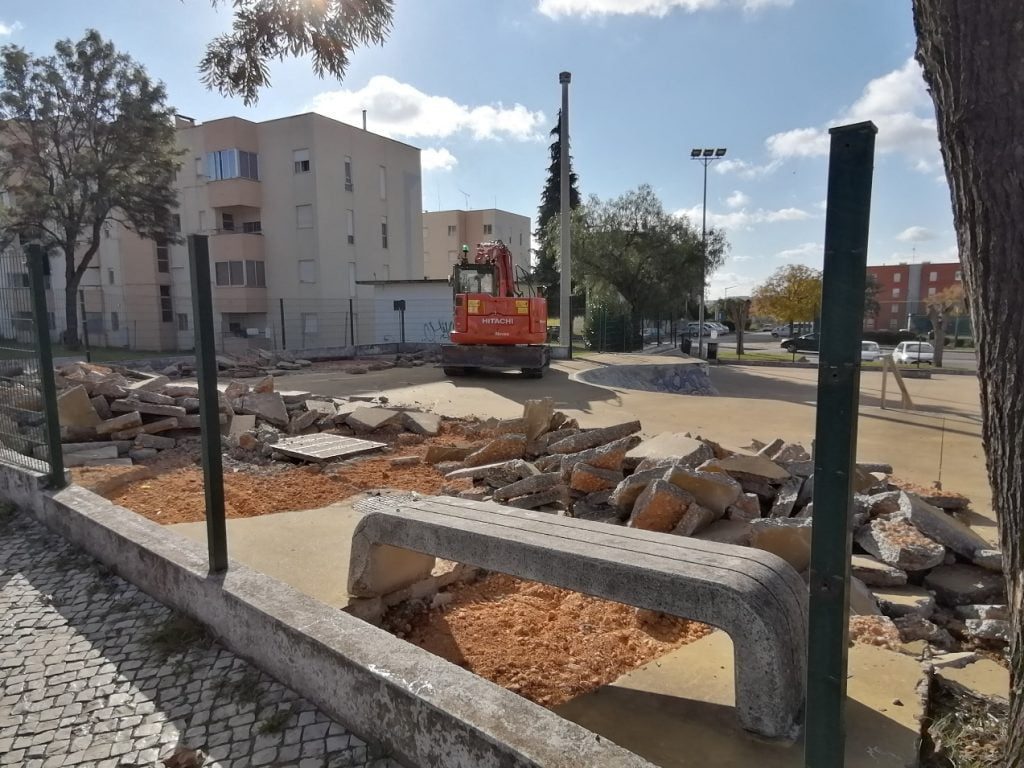 Único skate park de Tomar começou a ser demolido (c/ vídeo) skate park IMG 20211122 102922