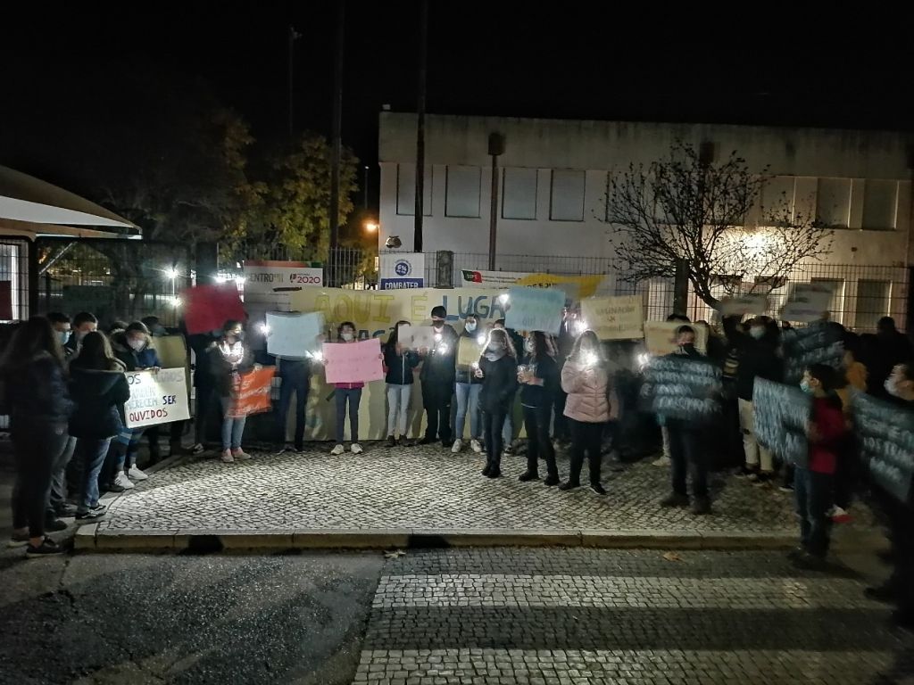 escola santa iria manif IMG 20211203 185140