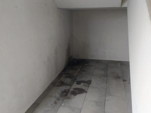 Um mês depois, sem abrigo continua a dormir num vão de escada no hospital sem abrigo IMG 20211220 121315 1