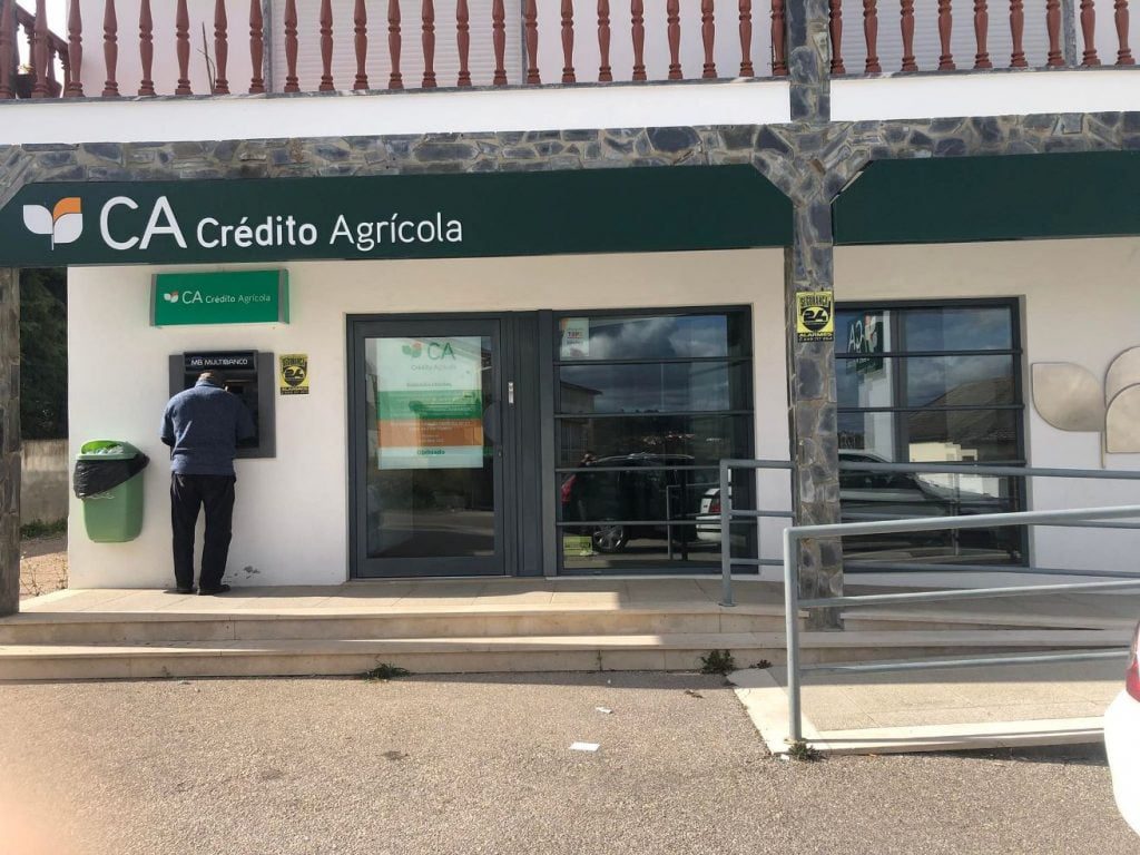 Caixa de Crédito Agrícola encerra agência na Linhaceira caixa credito agricola linhaceira 673 1121671552214281078 n
