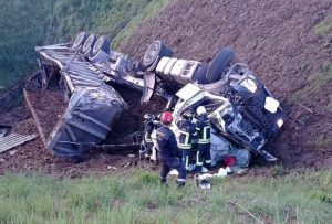 Despiste de carro do lixo provoca um ferido acid 55631053 8029436491548405334 n