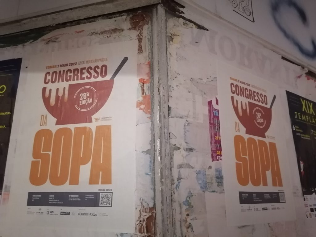 Câmara quebra promessa e volta a produzir cartazes em papel IMG 20220506 230938