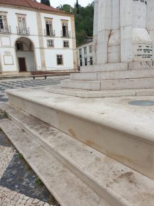 “Uma nojeira” aos pés de Gualdim Pais sujidade 476695834 2827729973171374510 n