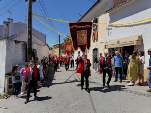 Recorde de tabuleiros na festa do Espírito Santo em Carregueiros carregueiros festa tabuleiros IMG 20220605 114814
