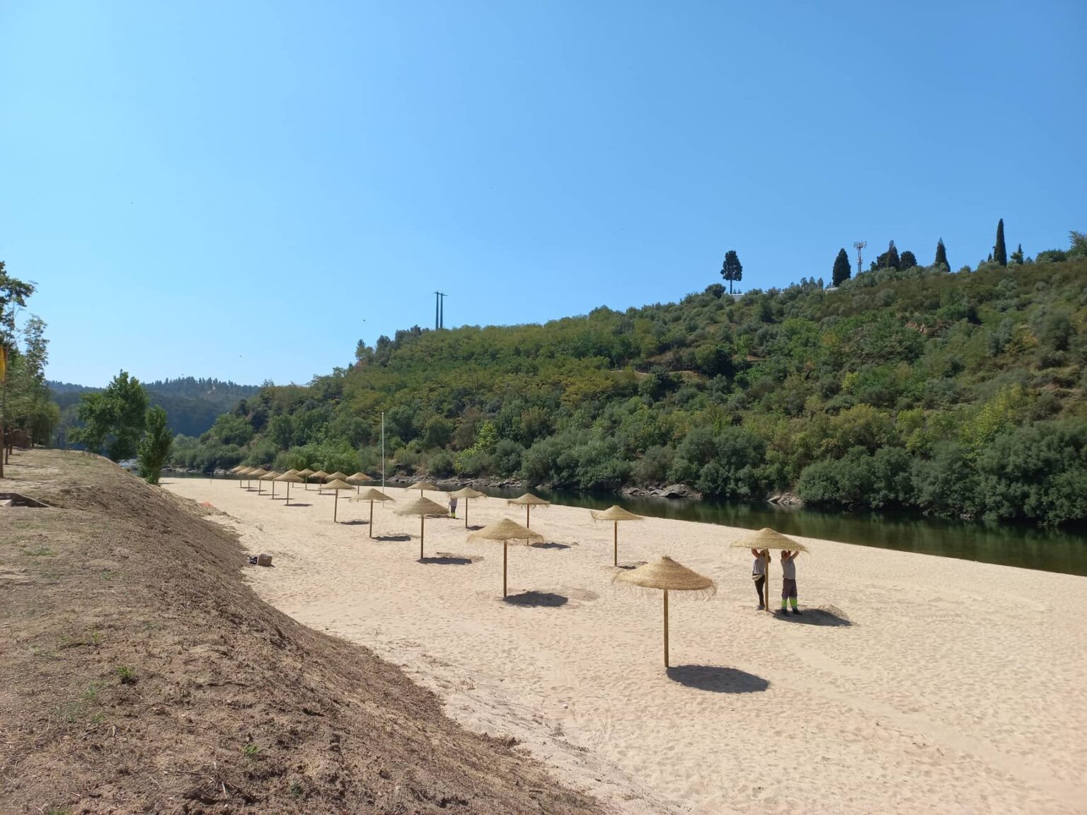Constância cria praia fluvial junto à foz do rio Zêzere constancia 3054535932 1543337637454687360 n