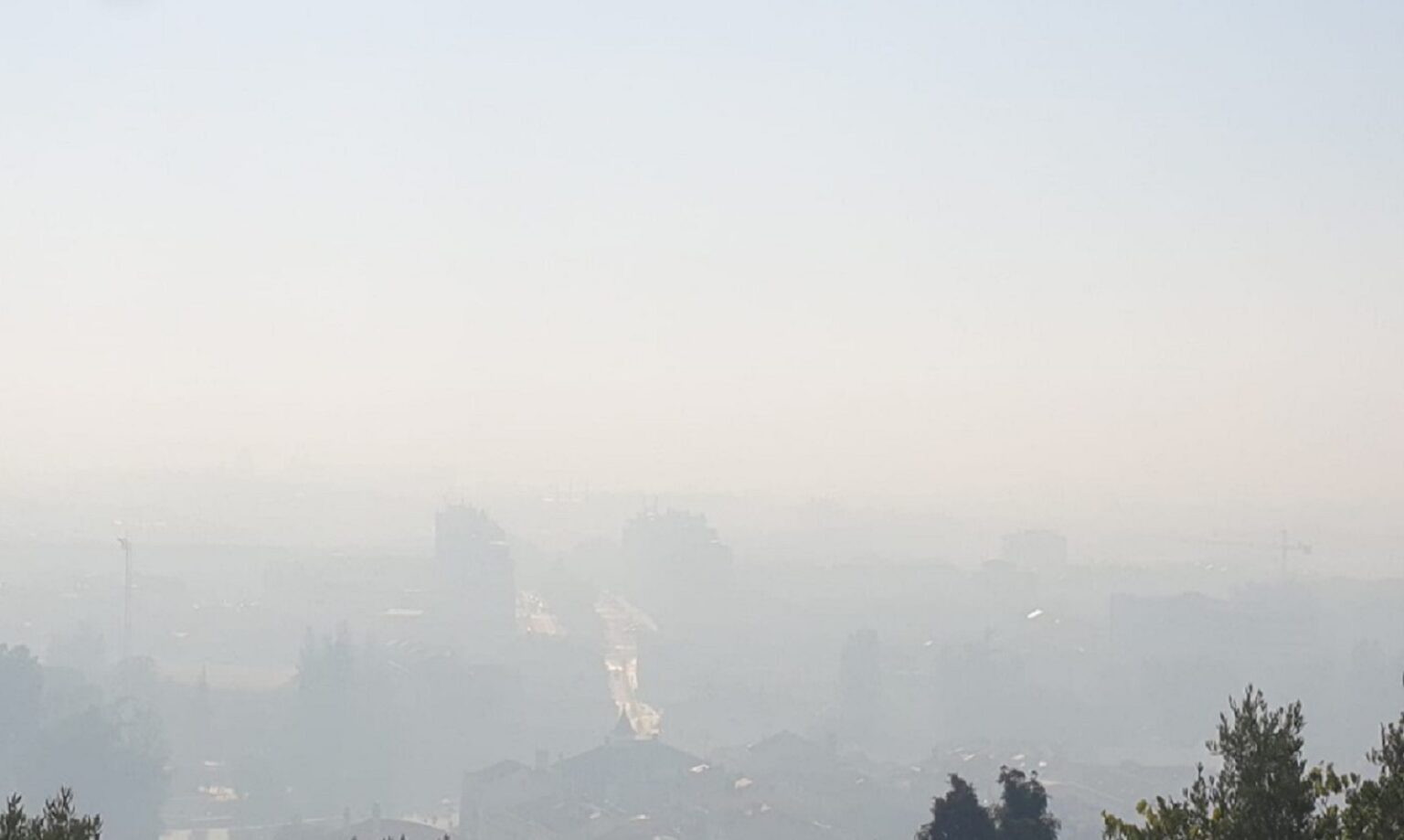 Tomar acordou coberta de fumo fumo incendio