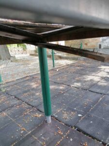 Um parque infantil que é um perigo para as crianças parque infantil nabancia 4 6054133825354464687 n