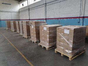 Papel para a festa dos Tabuleiros já chegou da Alemanha tabuleiros papel IMG 20220803 101100