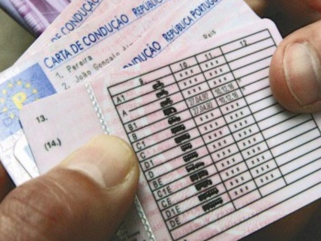 Homem detido pela PJ por falsificar cartas de condução carta conducao