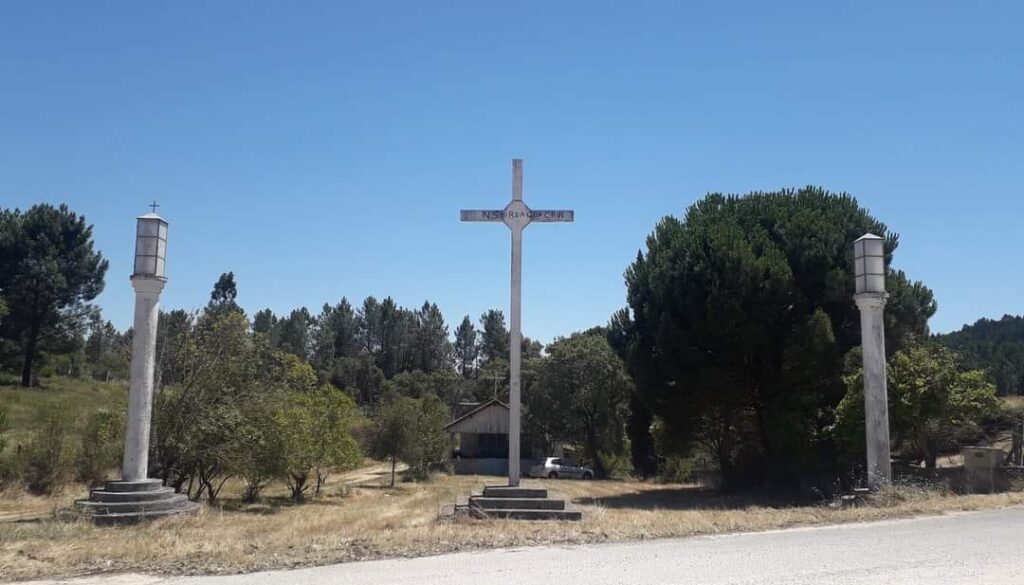 Nossa Senhora apareceu numa aldeia de Tomar? Há quem acredite que sim santa do 14 6517 306997678687880217 n