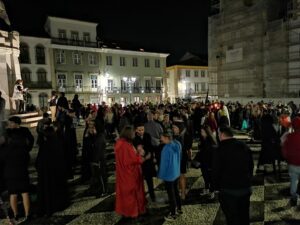 Desfile do caloiro condiciona trânsito sem aviso prévio caloiros ipt IMG 20221109 193751
