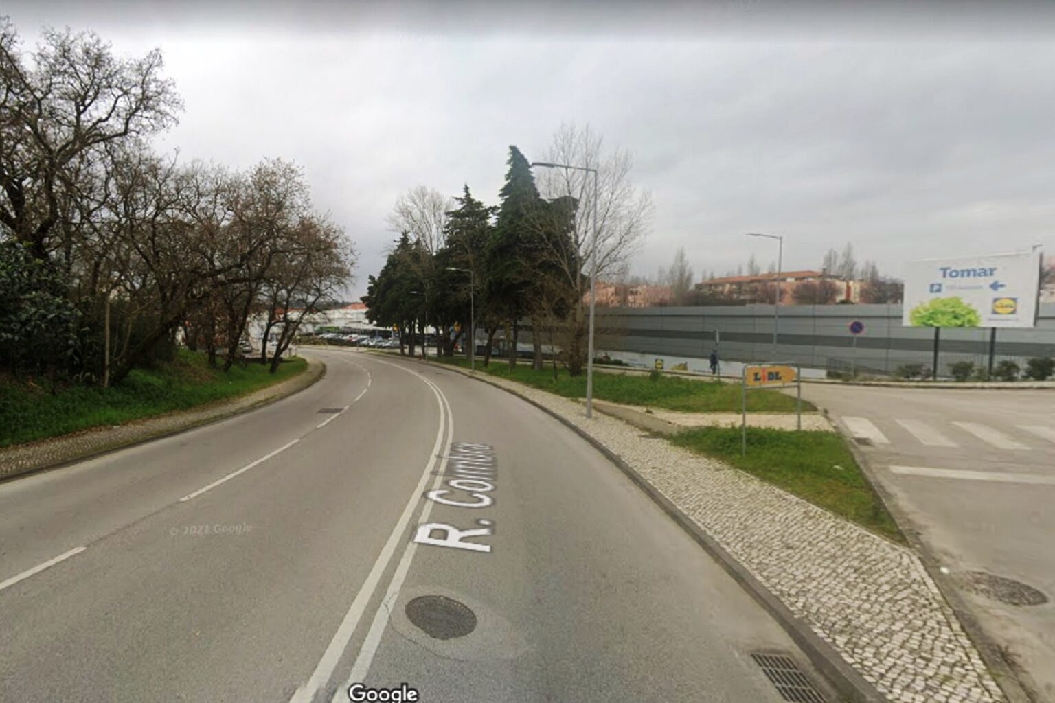 Idoso despista-se de bicicleta depois de sair do hospital rua coimbra