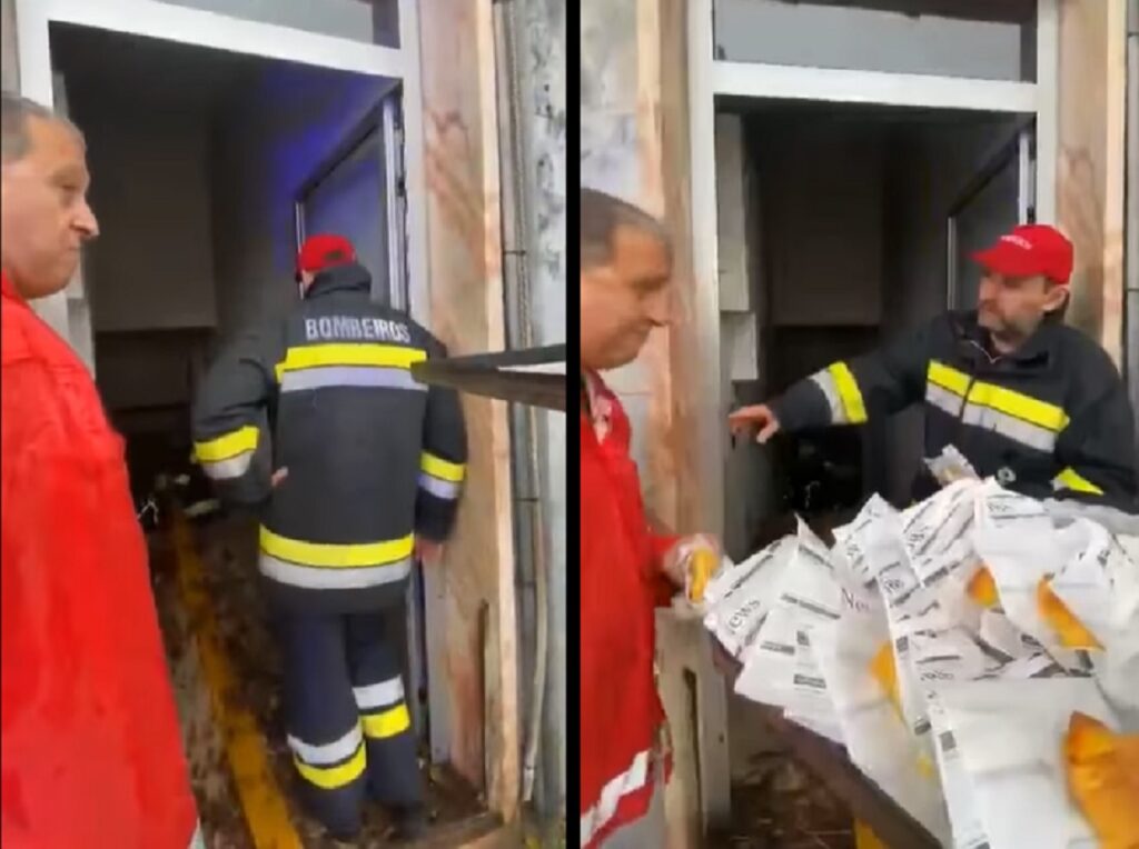 Bombeiros de Tomar ajudam moradores e comerciantes de Algés (c/ vídeo) bombeiros cheias
