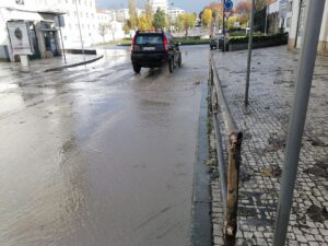 Chuva forte provoca lençóis de água em Tomar (c/ vídeo) inundacoes IMG 20221208 134959