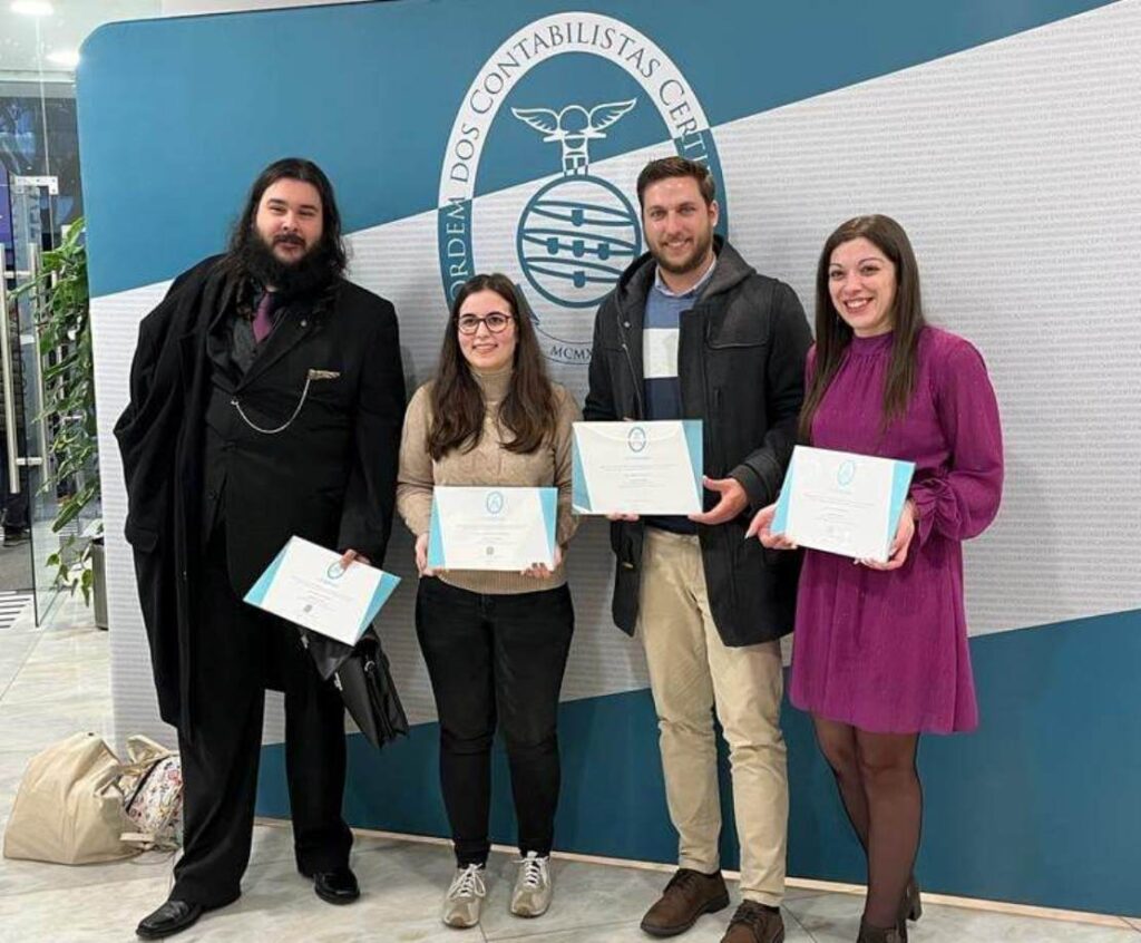 Quatro novos Contabilistas Certificados na região TOC 39 7146453486902144613 n