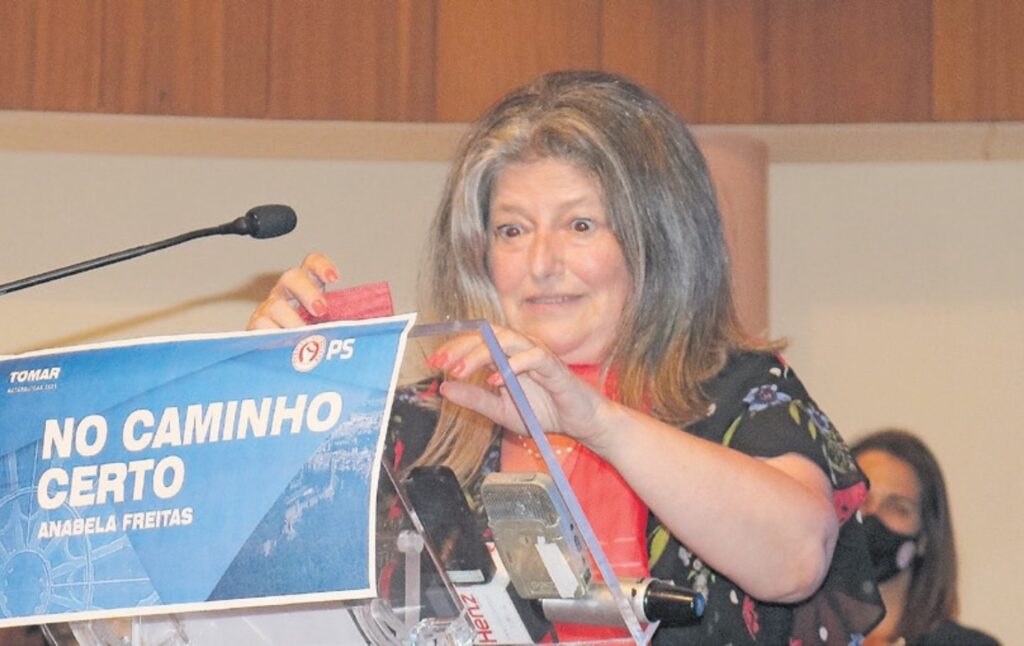 Presidente da câmara esconde derrota nos tribunais anabela freitas