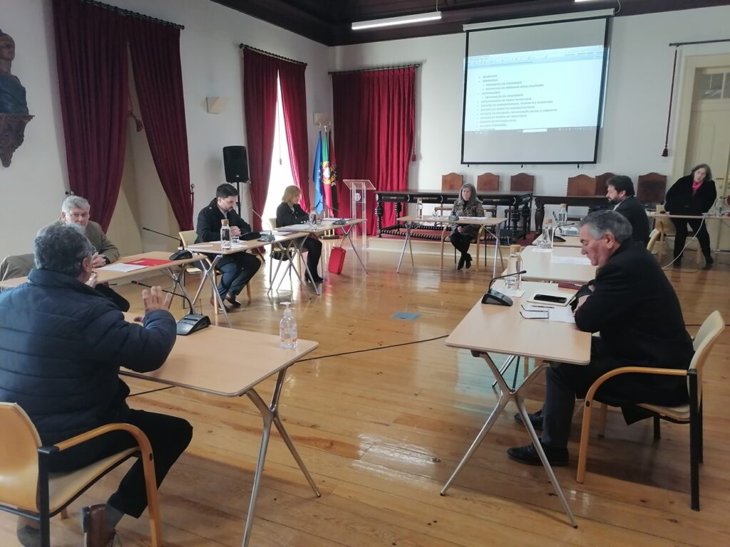 Câmara atribui subsídios a atletas camara reuniao IMG 20230206 093941