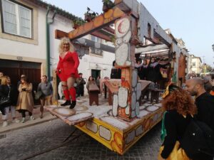 Dois anos depois, corso do carnaval saiu à rua em Tomar (c/ fotos e vídeos) carnaval Tomar 2023 IMG 20230221 170602