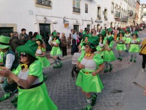 Dois anos depois, corso do carnaval saiu à rua em Tomar (c/ fotos e vídeos) carnaval Tomar 2023 IMG 20230221 170757