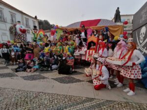 Dois anos depois, corso do carnaval saiu à rua em Tomar (c/ fotos e vídeos) carnaval Tomar 2023 IMG 20230221 173624