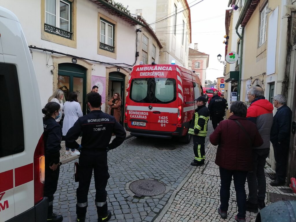 Motard atropela mulher grávida em Tomar (c/ vídeo) IMG 20230309 175628