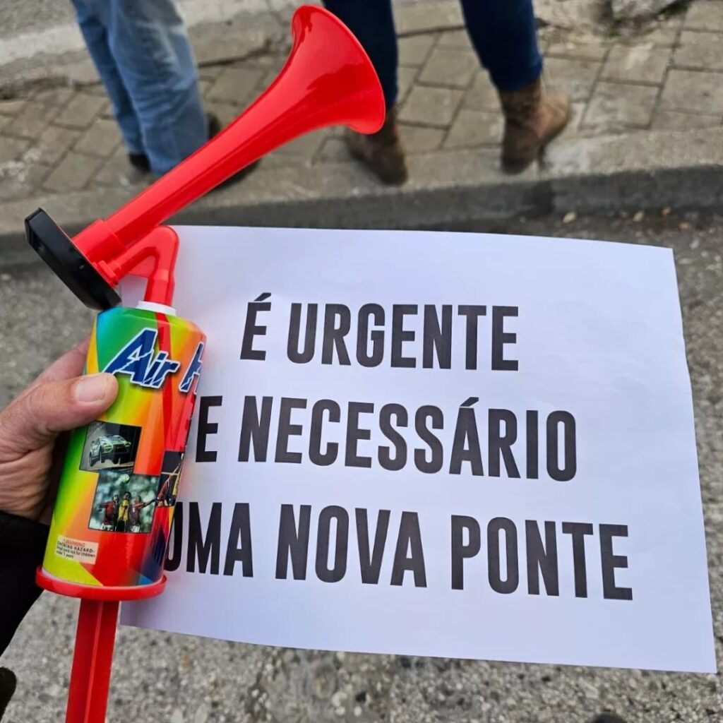 Buzinão na ponte da Chamusca buzinao chamusca ponte 147323 7346865297387495882 n