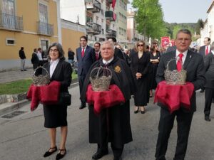 Saída de coroas sem foguetes coroas pendoes tabuleiros 2023 IMG 20230409 094355