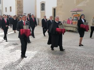 Saída de coroas sem foguetes coroas pendoes tabuleiros 2023 IMG 20230409 095840