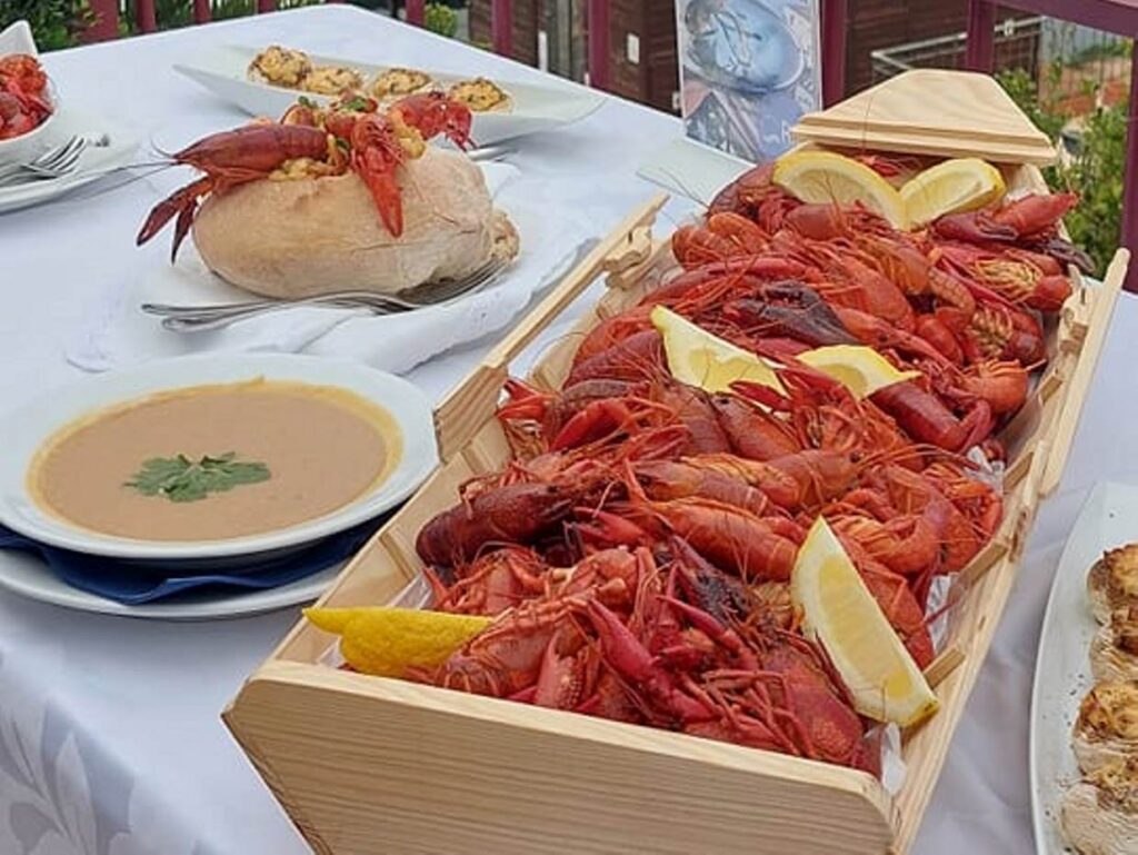 Em Ferreira do Zêzere é tempo de degustar lagostim e peixe do rio lagostim 554 5798935838951689877 n