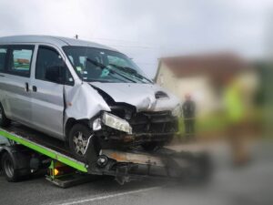 Colisão frontal provoca três feridos acidente 909116111 1636572721004156658 n
