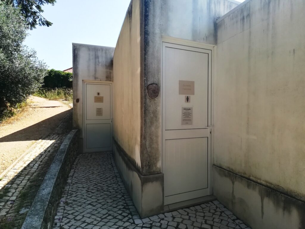 Mata dos Sete Montes: casas de banho fechadas e bebedouros sem água mata IMG 20230604 105529