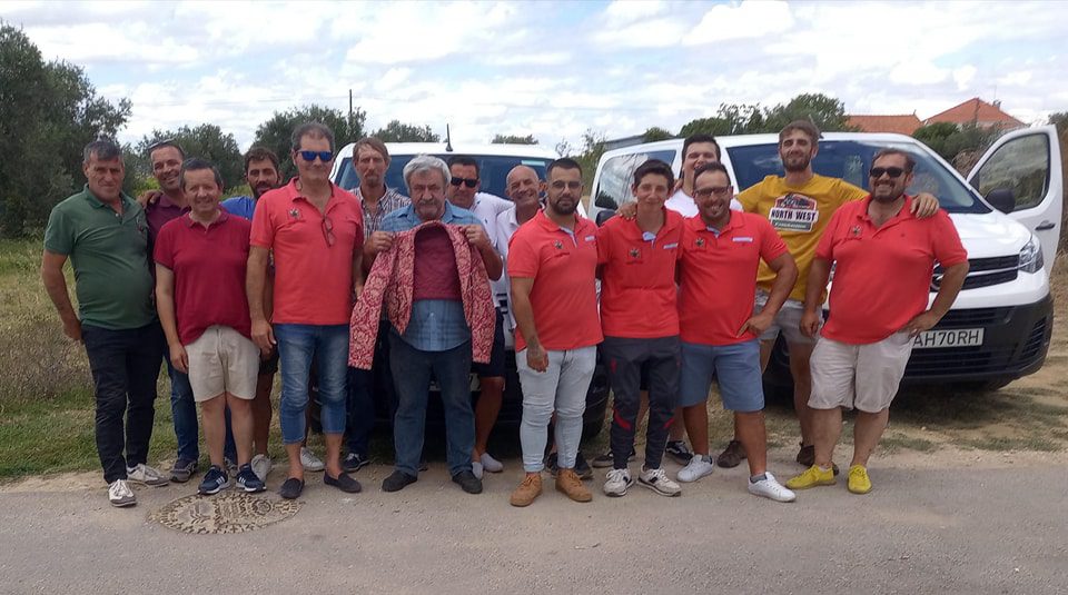 Forcados de Tomar pegam toiros em França forcados 49923349 8595368100735090641 n