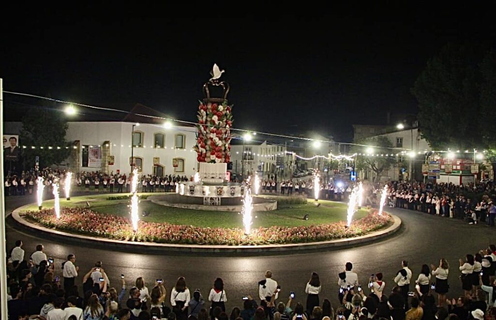 Tabuleiro gigante custou mais de 105 mil euros (c/ fotos e vídeos) tabuleiro carlos silva 9729296914 8770846097511813075 n