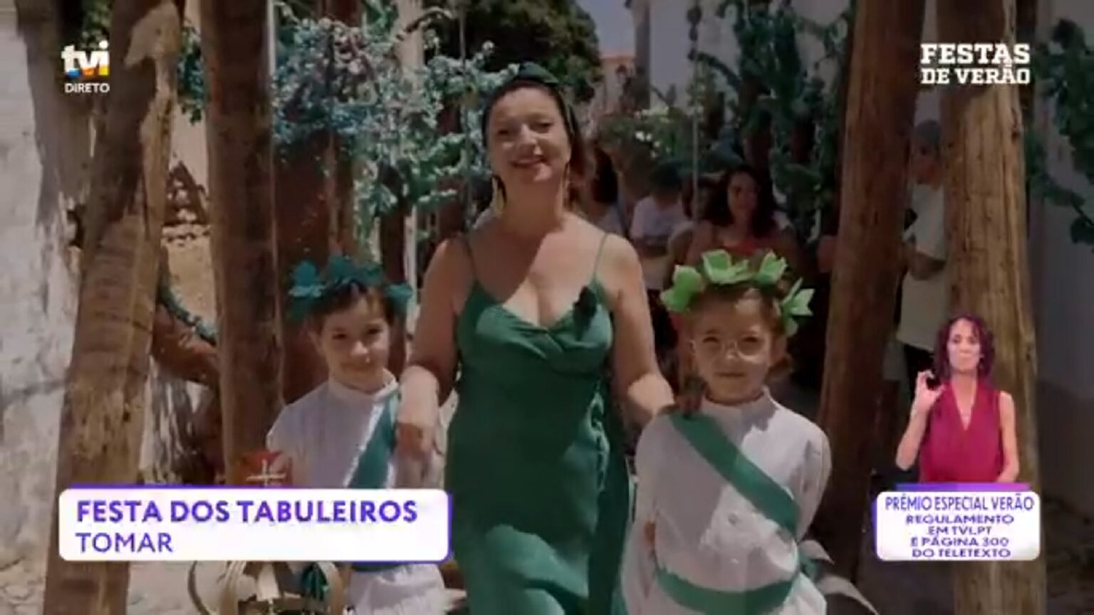 Ornamentação da rua da Sinagoga em destaque no programa “Goucha” (TVI) tabuleiros 6789