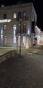 Poste de iluminação pública sem luz há mais de 5 anos candeeiro 44199827 7456383553101674986 n
