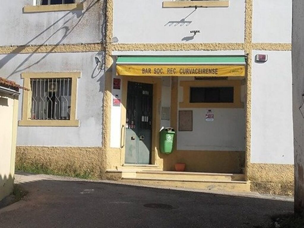 Sociedade Recreativa Curvaceirence em fase de balanço curvaceiras 0362322 5300732701352621923 n