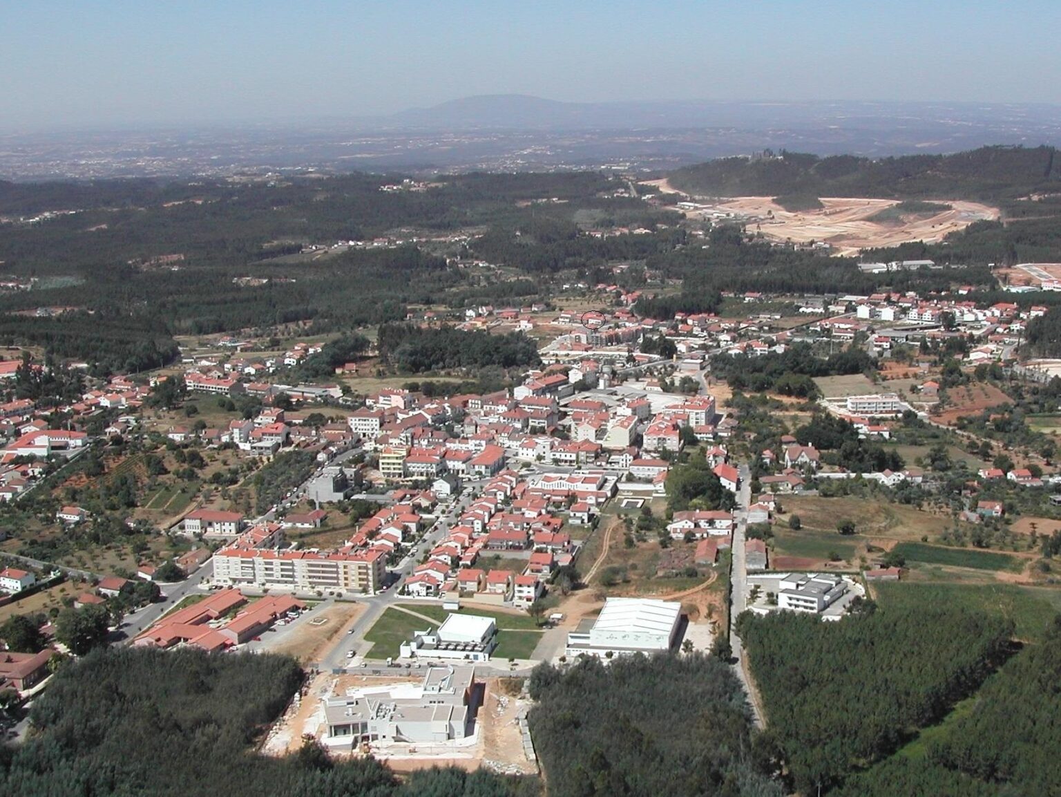 O que é preciso para ser vila ou cidade? Ferreira do Zezere vista aerea 5934358535 99bdbdb9fa k