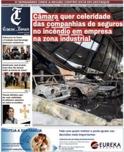 Capas dos jornais locais e regionais j 4615g