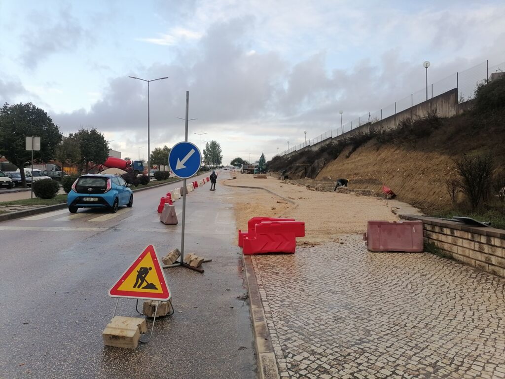 Câmara não informa sobre nova rotunda a construir em frente ao hospital rotunda IMG 20231027 085706