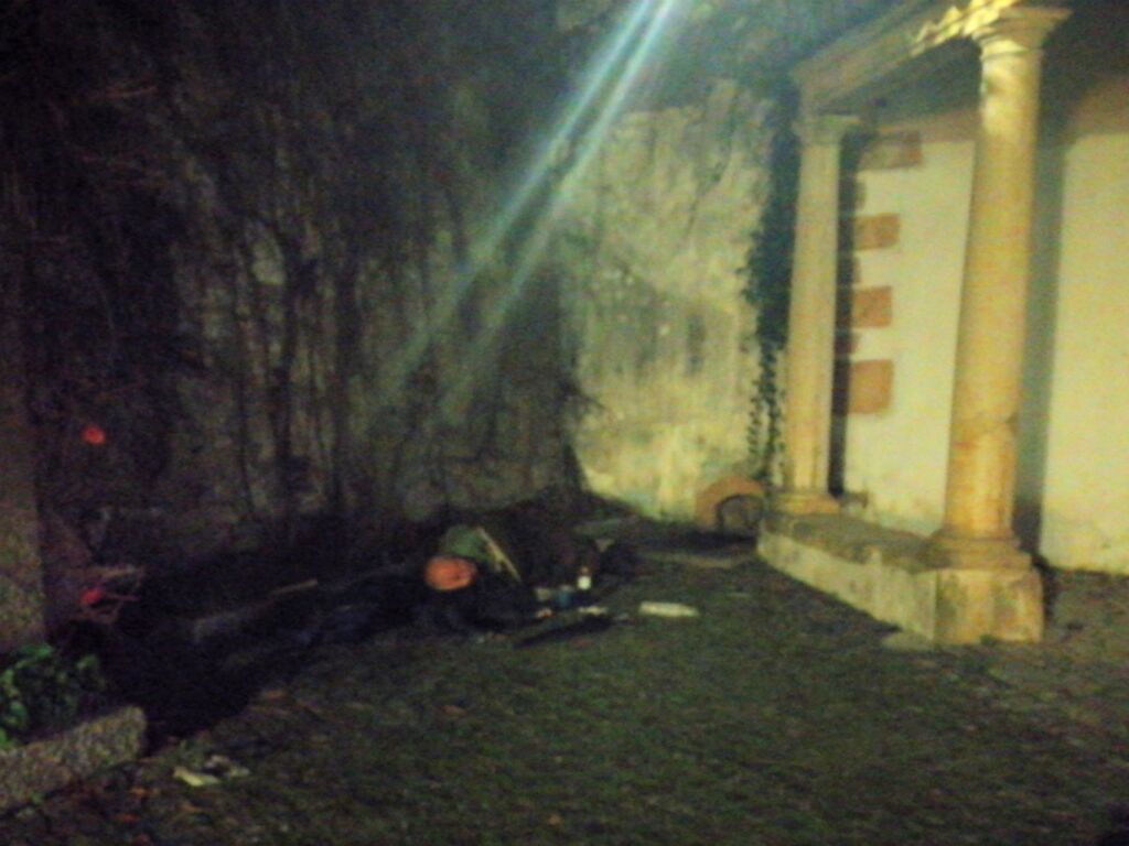 sem abrigo IMG 20231119 203400