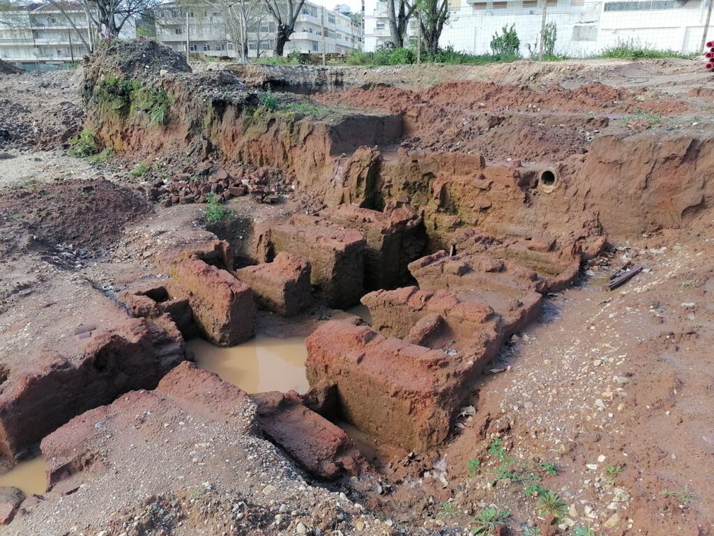 Flecheiro: forno romano degrada-se e calheiro destruído (c/ fotos) Flecheiro IMG 20240310 102004