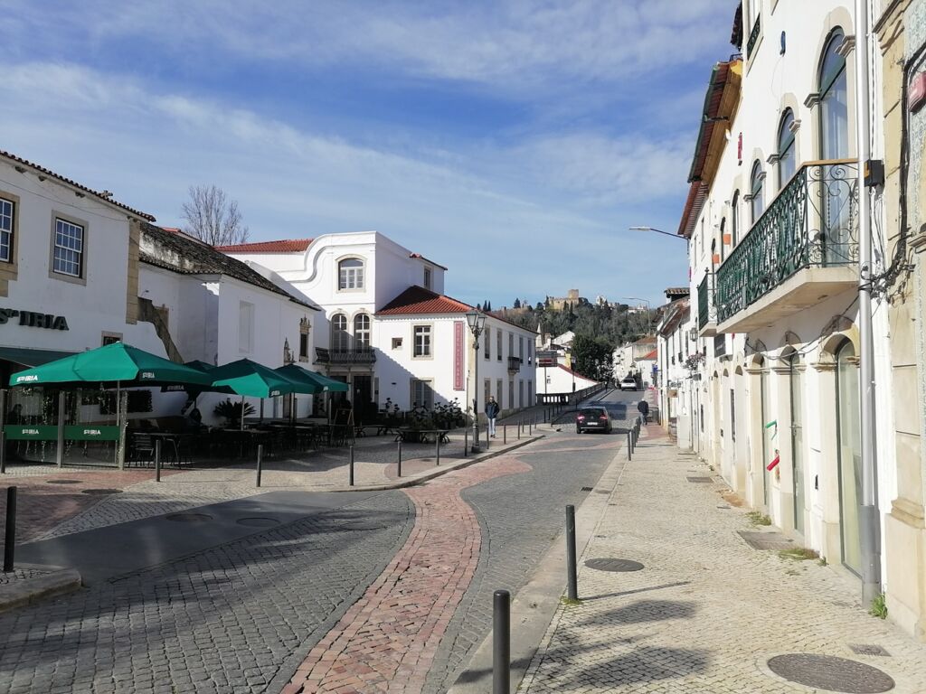 Suspeito de assaltar mulheres em Tomar foi identificado mas continua em liberdade ponte velha IMG 20240306 095400