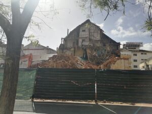 Demolições continuam na av. Combatentes da Grande Guerra demolicao IMG 20240407 102819